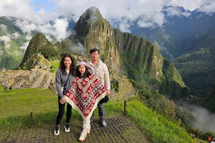 1 - Day Inca Trail Express: Sun Gate & Machu Picchu Hike