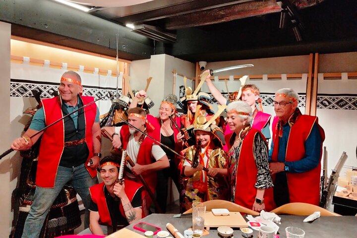 Luxury Samurai Sushi Dining Show em Asakusa Tokyo