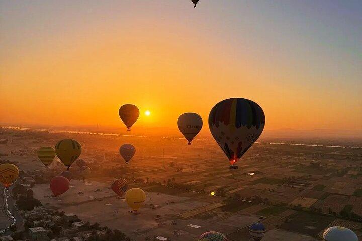 Privat Luxor Day Trip fra Hurghada med Sunrise Balloon Ride