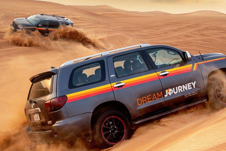 Dubai Desert Safari - Premium-Grillabendessen, Kamelreiten & Shows