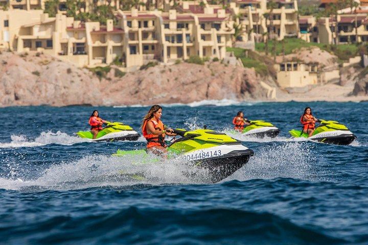 Jet Ski and Speedboat Tour on the Cape Arch + Luch