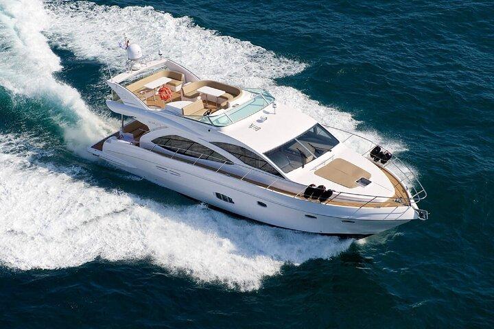 Excursion privée de luxe en yacht avec vue à Dubai Marina