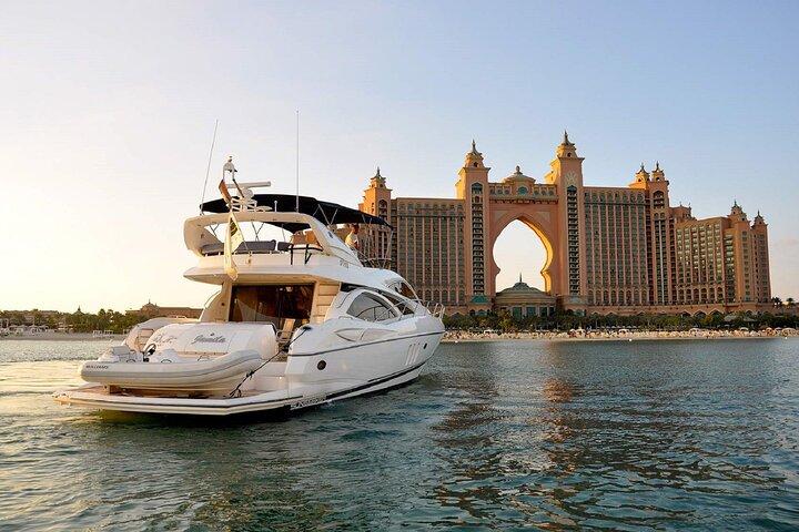 Excursion privée de luxe en yacht avec vue à Dubai Marina