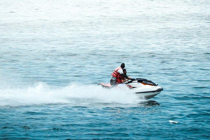 Moto d'acqua privata alla spiaggia di Katara con trasferimento