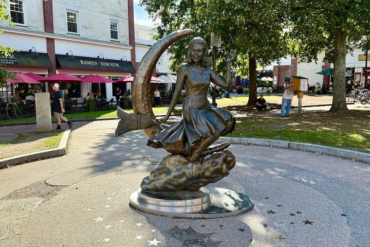Witches & Riches : Excursión de un día completo en grupo pequeño a Salem desde Boston