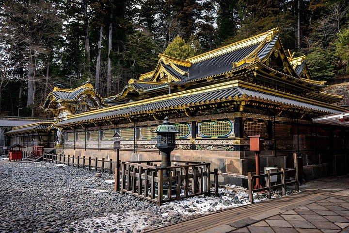 日光プライベート日帰りツアー-英語ガイド-神社、滝、温泉