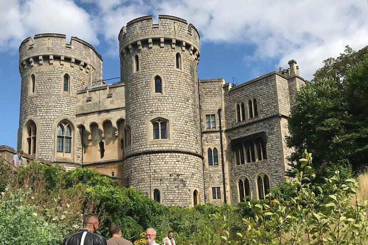 London to Southampton Via Windsor Castle - Private Transfer