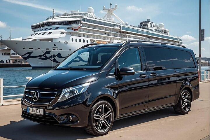 Trasferimento privato dal porto di Civitavecchia all'aeroporto di Fiumicino - Opzione tour disponibile