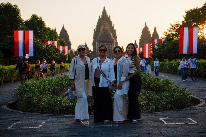プライベートでのプラーンバナン夕日とラーマーヤナバレエ鑑賞付きディナー