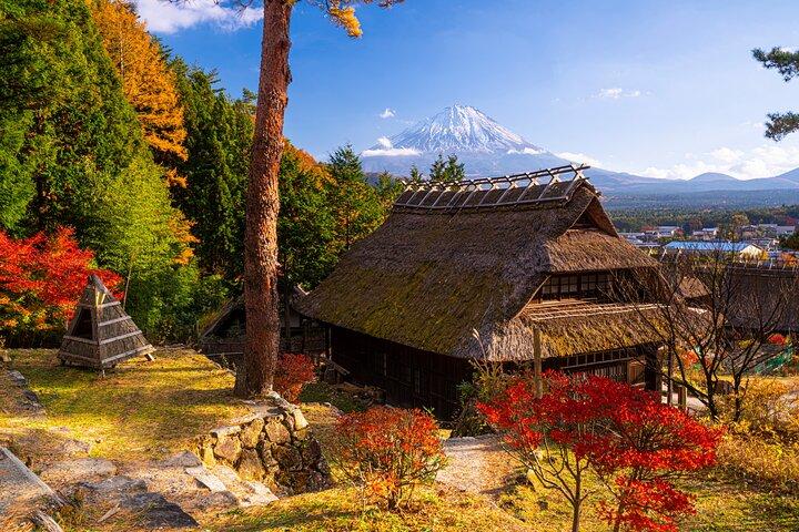 Monte Fuji: folhas de outono e viagem ao Heritage Village