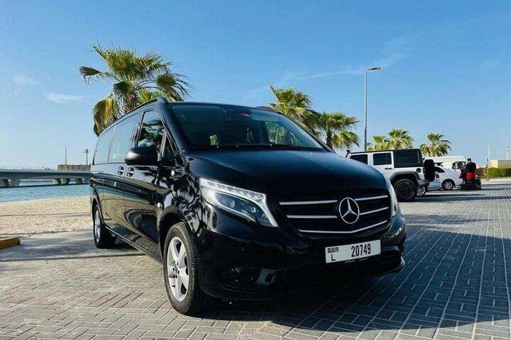 Transfert privé vers OU depuis l'aéroport de Dubaï