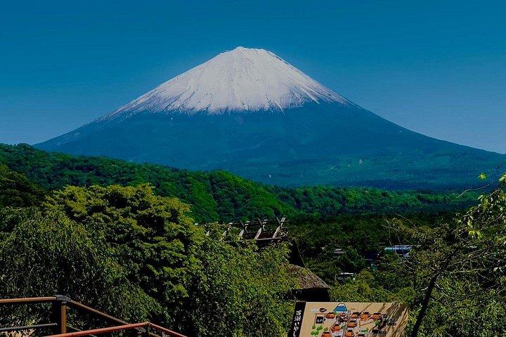 VIP富士山と箱根世界遺産カスタマイズ日帰りツアー。