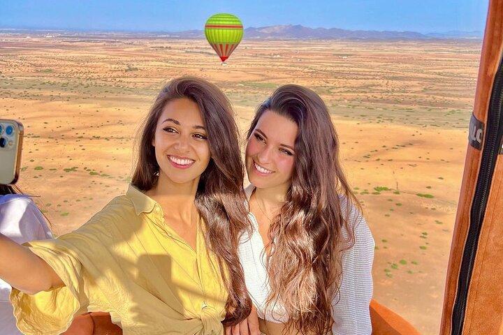 Volo in mongolfiera VIP con il tuo scomparto privato