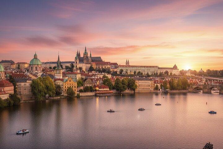 Transfert privé : Munich-Prague/Prague-Munich avec 2h de visites