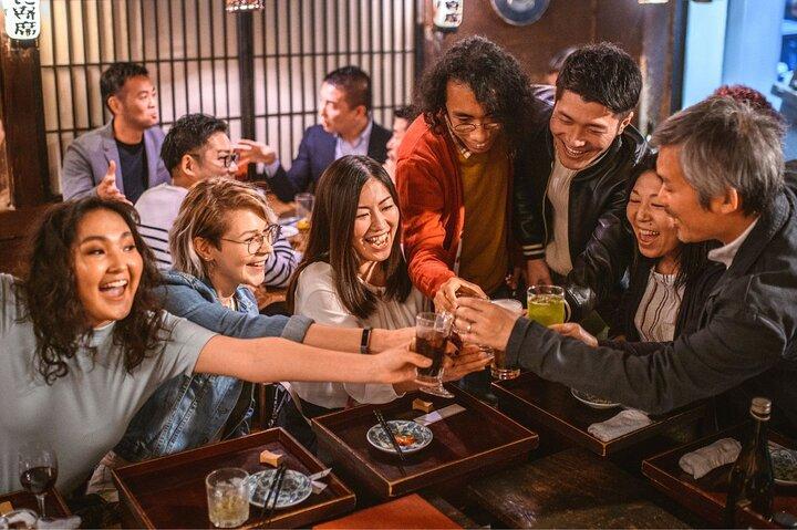 渋谷でリアルアニメ文化ツアー：食とショッピング＆ゲームの楽しさ