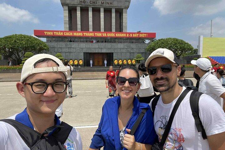 (Privat) MUSEUMTUR i HANOI
