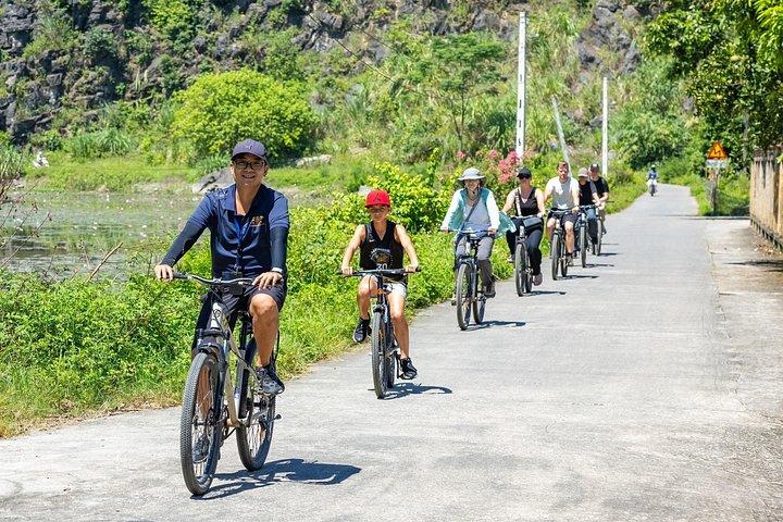 ハノイ発ニンビンプライベート日帰りツアー–旅程をカスタマイズ