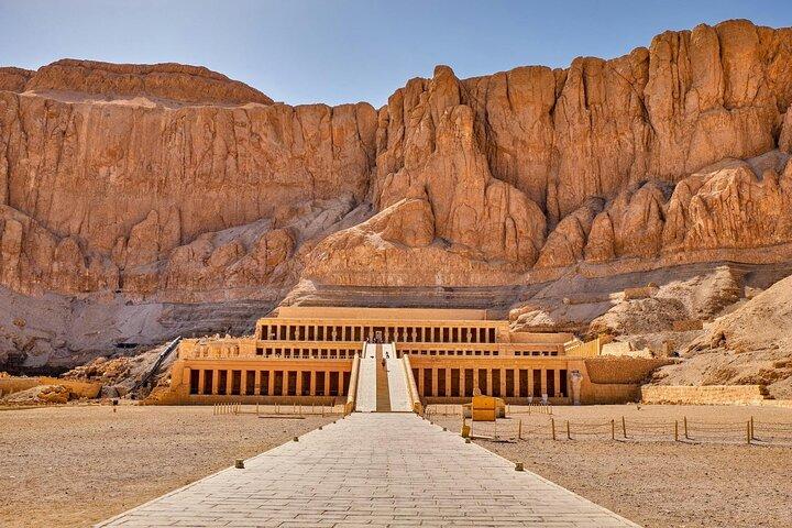 Private Full Day Luxor Trip From Hurghada with German Guide