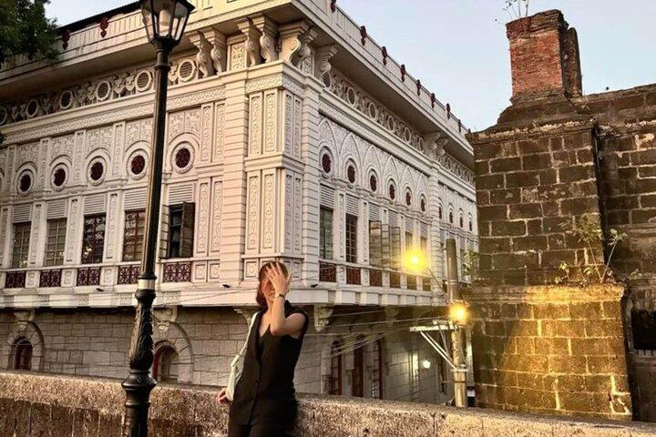 Manille Twilight in Intramuros : Love, War & Faith Night Walk Tour
