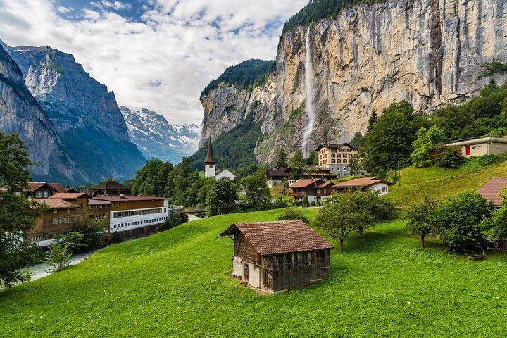 Swiss Travel Pass Accesso illimitato a autobus e barche