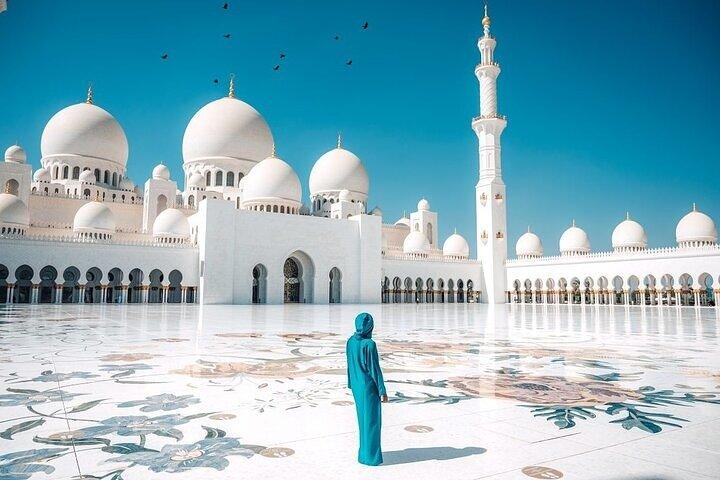 Excursion d'une journée à Abu Dhabi avec le palais Qasr al Watan
