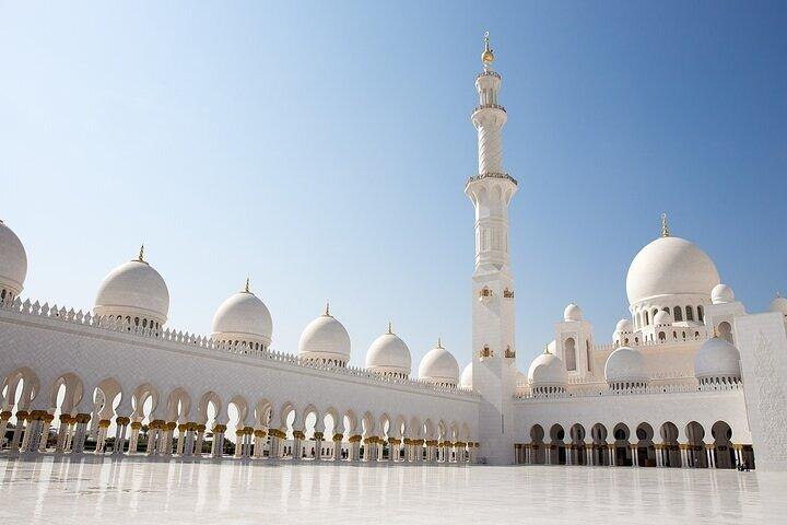 Excursion d'une journée à Abu Dhabi avec le palais Qasr al Watan