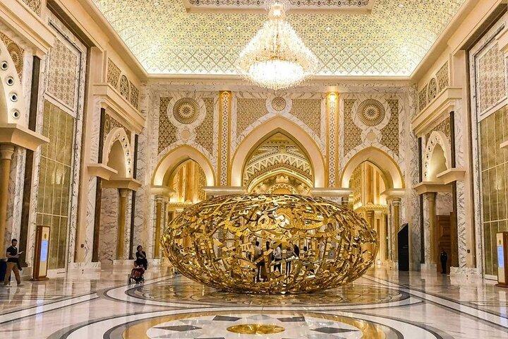Excursion d'une journée à Abu Dhabi avec le palais Qasr al Watan