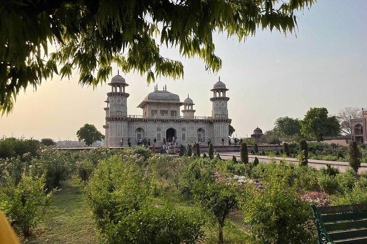Taj Mahal con tour local de Agra