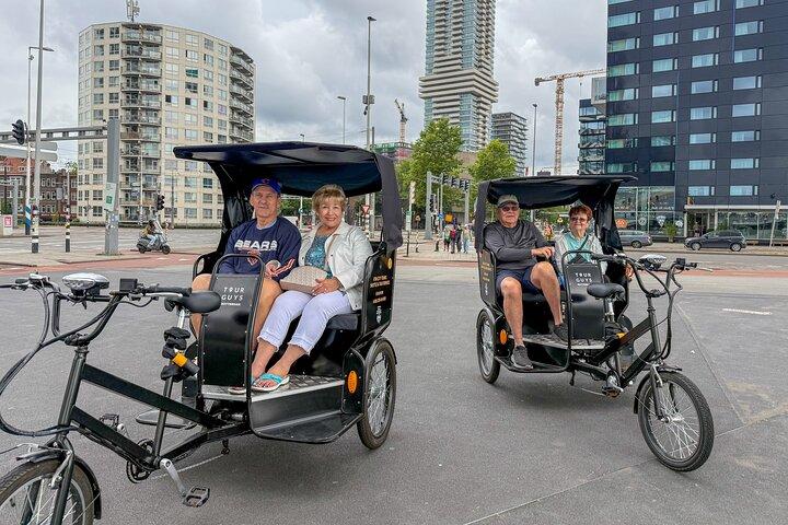 Visite privée de Rotterdam en pédicab/Rickshaw avec un Guide local