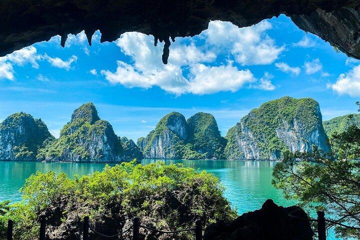 Kayaking Hiking Natação em HaLong Bay com um cruzeiro de luxo