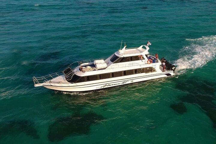 Traslado Rápido en Barco Sanur a Nusa Lembongan Ida o Vuelta