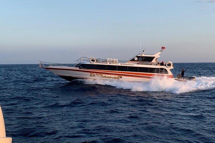 Traslado Rápido en Barco Sanur a Nusa Lembongan Ida o Vuelta