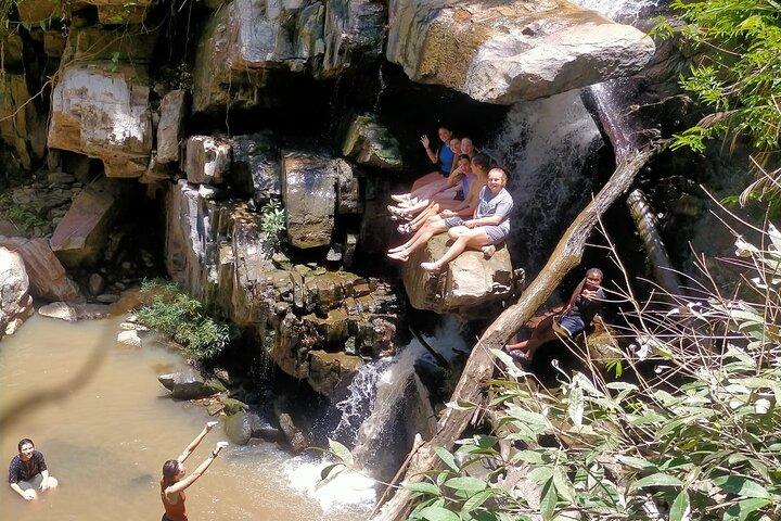 Bästsäljare | 2 - Day Jungle Trek : Elefanter, Raft & Karen Life