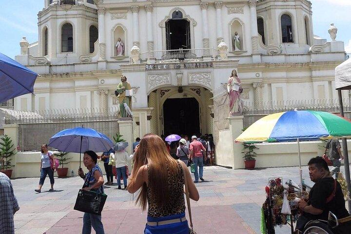 Quiapo Church Private Car Tour Manila: A Alma da Cidade
