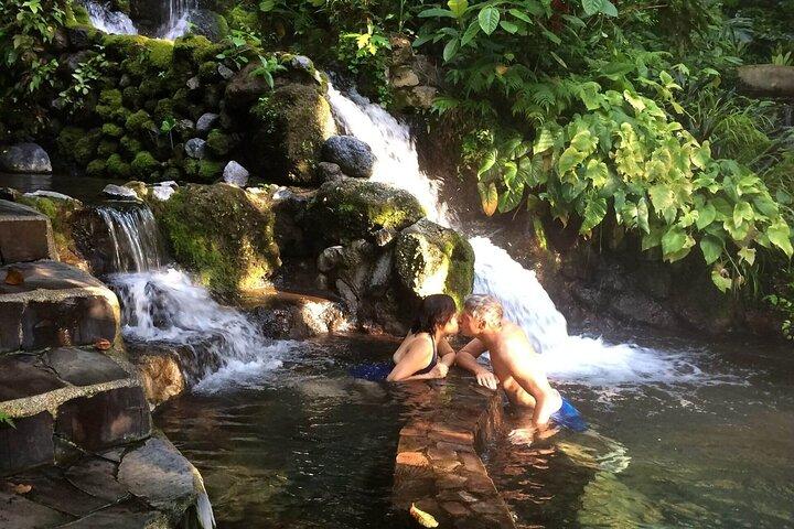 Tour de Escape y Cascada por la Selva Tropical de Manila