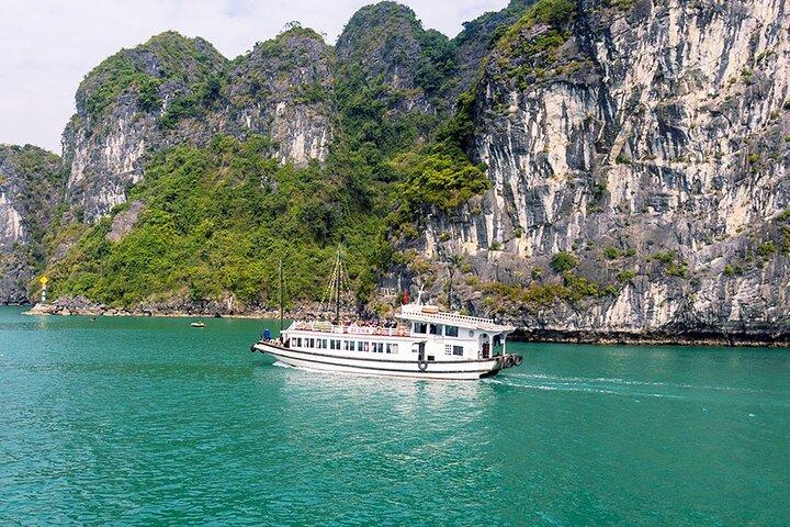 Halong Shore Excursion : Geweldige halve dag cruise bij Halong Bay