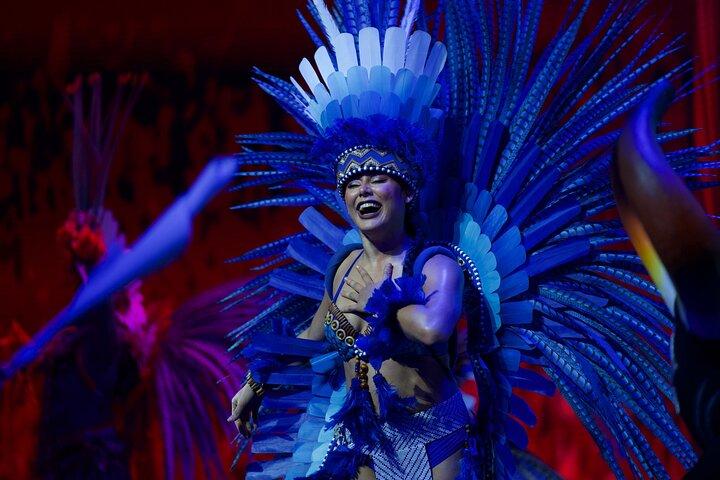 Espectáculo con cena en el Roxy: El espectáculo de los abrazos
