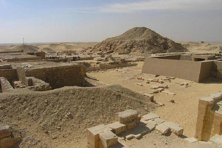 From Cairo Private Tour to Giza Pyramids, Sphinx, Saqqara