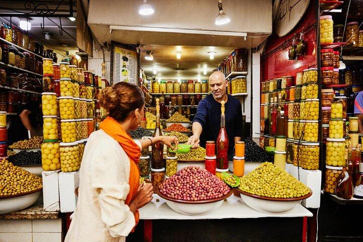 Marrakech Food Tasting Walking Tour mit Abendessen inklusive