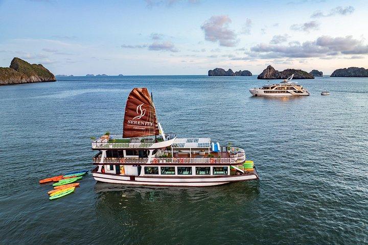 ランハ湾日帰りツアー（キャットバ発）、ハノイセレニティブティッククルーズ