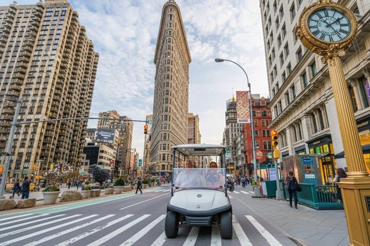 Manhattan Midtown Landmarks & History Guided Buggy Tour
