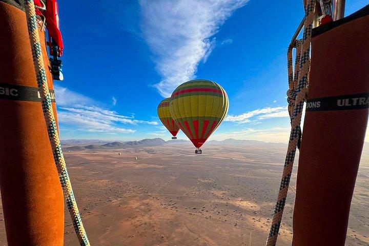 Marrakech Balloon Escape : Atlas Vues & Petit-déjeuner berbère