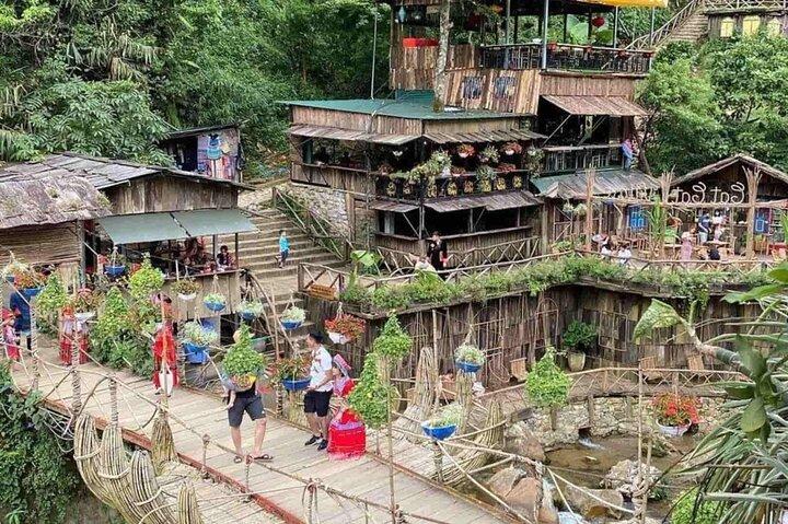 Privat Cat Cat Village och Fansipan linbanetur från Sapa