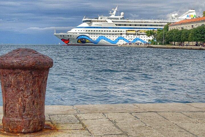 Visite à pied de Zadar : Explorez les meilleurs sites et pierres précieuses cachées