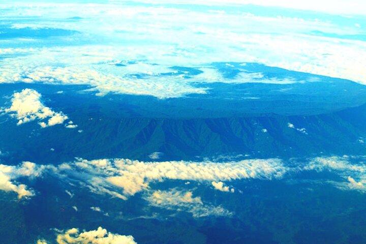 Tawau : 3D2N Maliau Basin The Lost World Expedition from Semporna (タワウ:3D2Nマリウ盆地 センポルナからのロストワールド遠征)