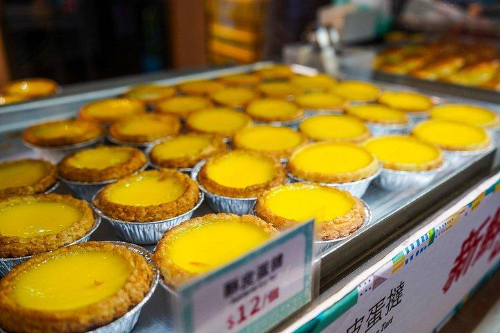 Between Capitalism & Communism: Hong Kong History Tip Based Tour