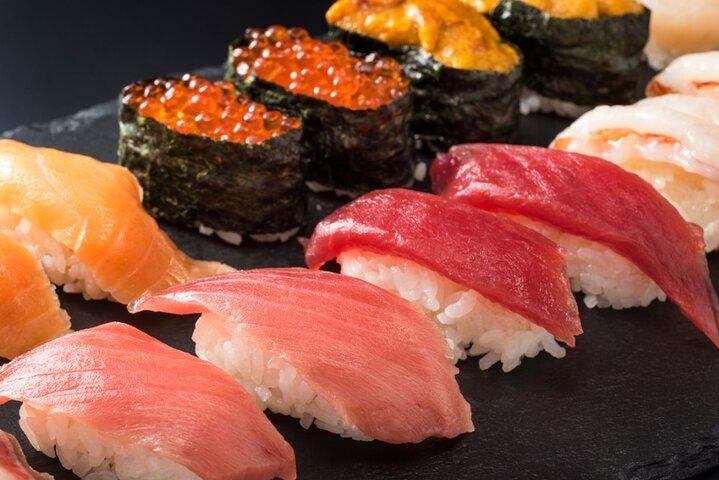Mochi Pounding and Sushi Making Experience in Tokyo