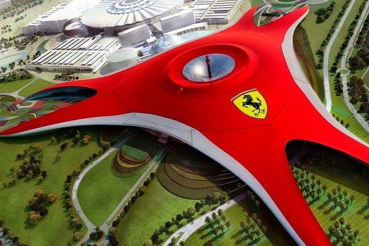 Entré til Ferrari World Abu Dhabi
