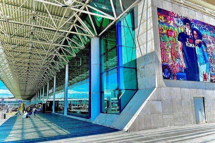 ローマおよびフィウミチーノ空港からのプライベート送迎サービス