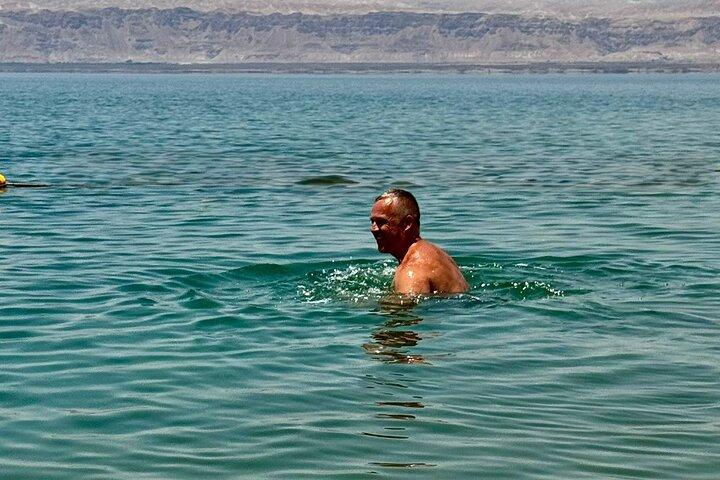 Excursión de un día al Mar Muerto desde Ammán : Spa de natación y barro mineral